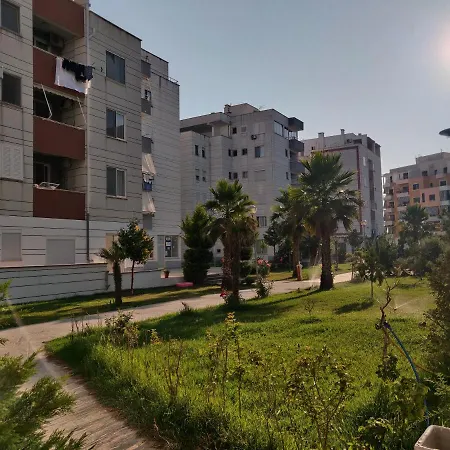Apartament 2 Bedrooms Qerret