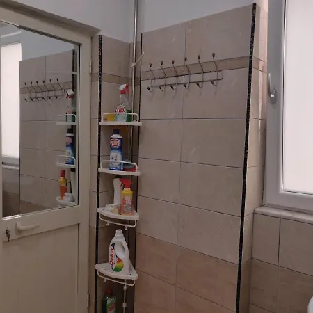2 Bedrooms Qerret Golem