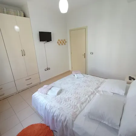 Apartment 2 Bedrooms Qerret *