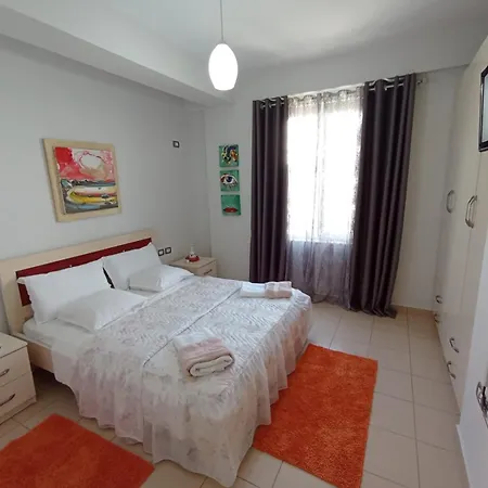 2 Bedrooms Qerret Apartment