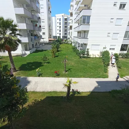 2 Bedrooms Qerret Apartment *